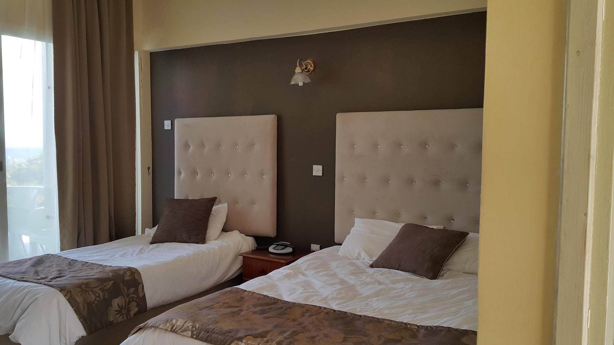 Sempati Hotel 拉普索斯 外观 照片
